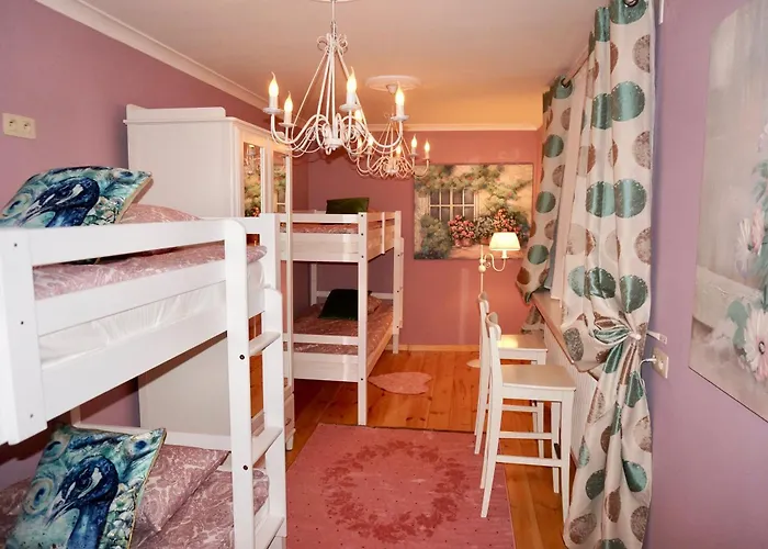 Dubois Apartments.